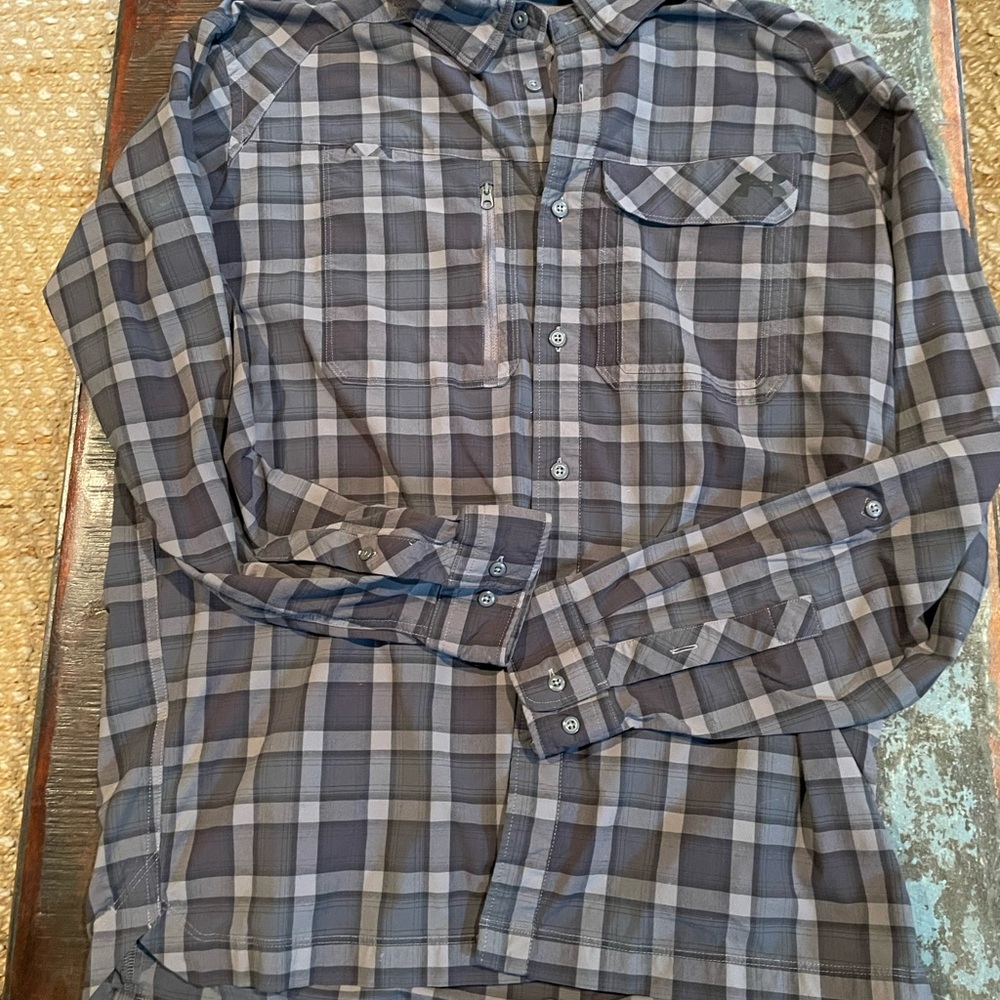 Under Armour Men's Casual Plaid Shirt - Gray and lighter gray